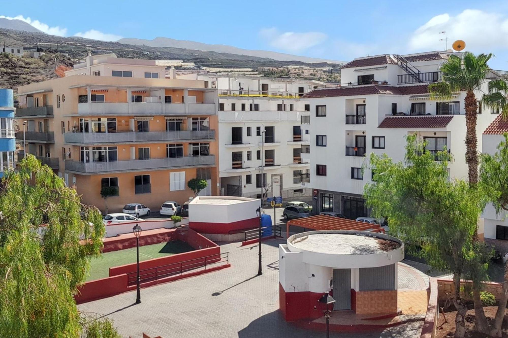 Bright Apartment In Puerto De Santiago 65 M² Terrace 외부 사진